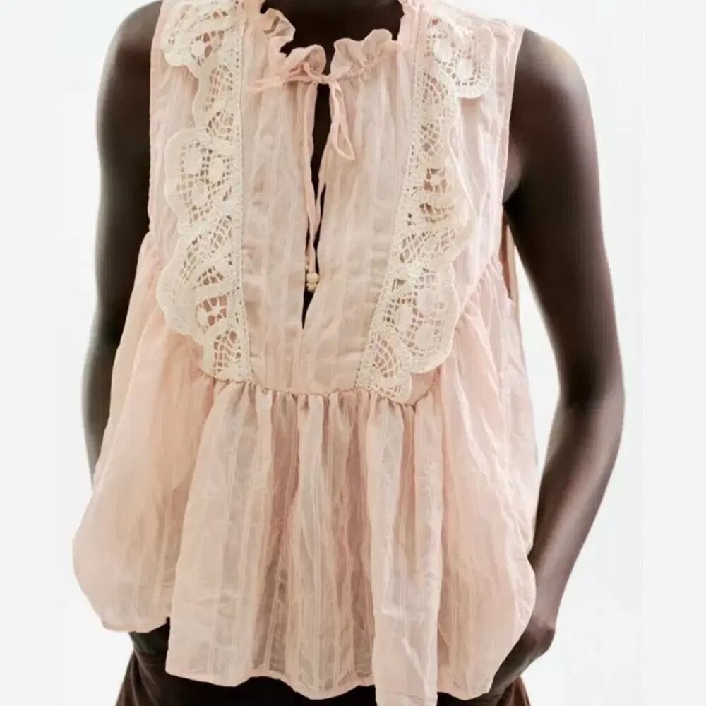 Zara Women's Lace Sleeveless Blouse Size S